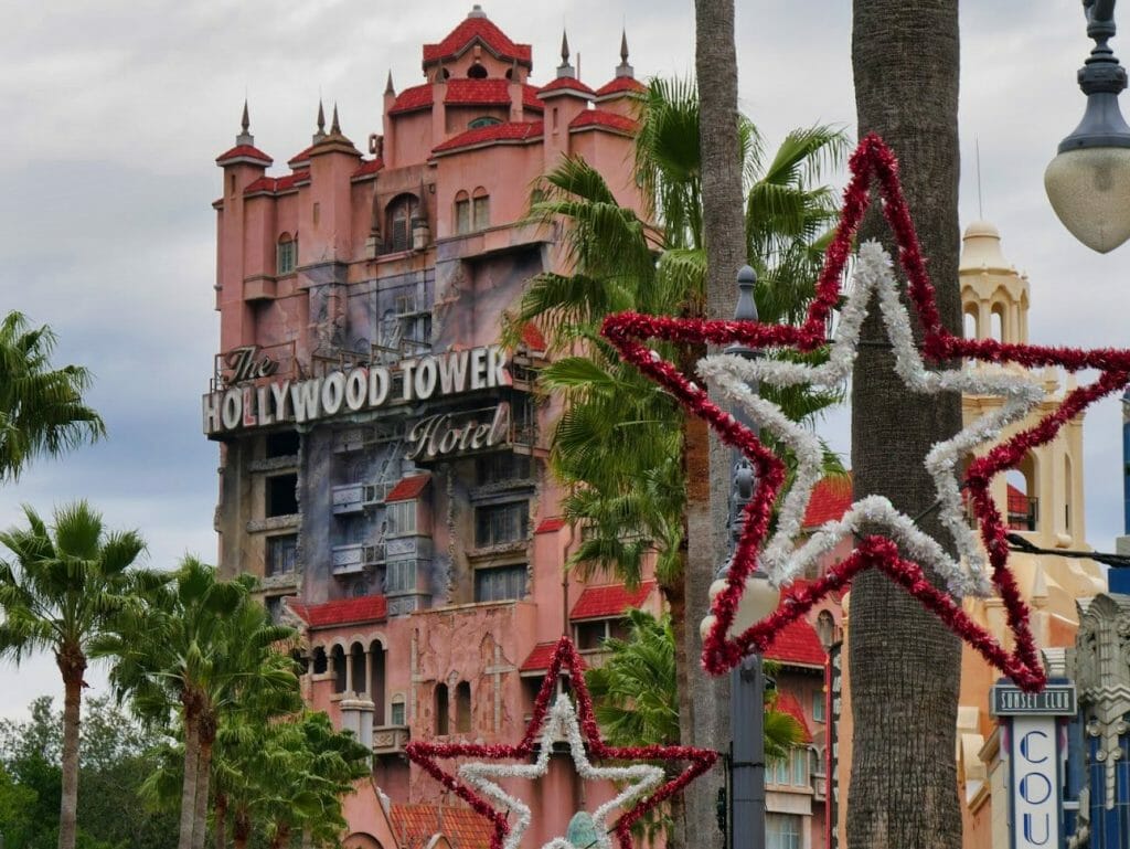 A Rockin' Guide to Hollywood Studios at Christmas + Tons of Pics All