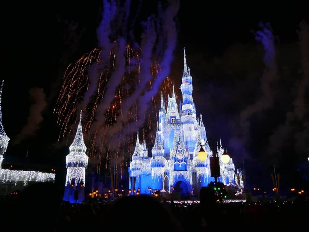 Insider Guide to the Magic Kingdom at Christmas 2021 (+ Tons of Pictures) - All-American Atlas